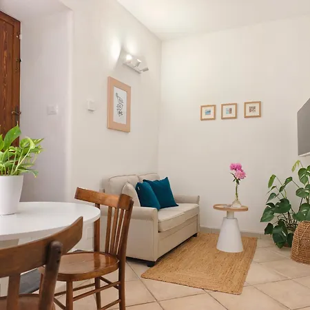 Piccola Dimora In Palazzo Cadello Rossi Apartment *