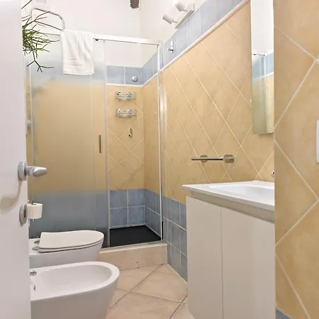 Apartment Piccola Dimora In Palazzo Cadello Rossi